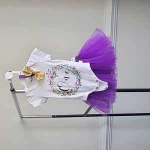 NNJXD Sixe 2T Purple & White Onesie with Tutu & Purple & Gold Headband